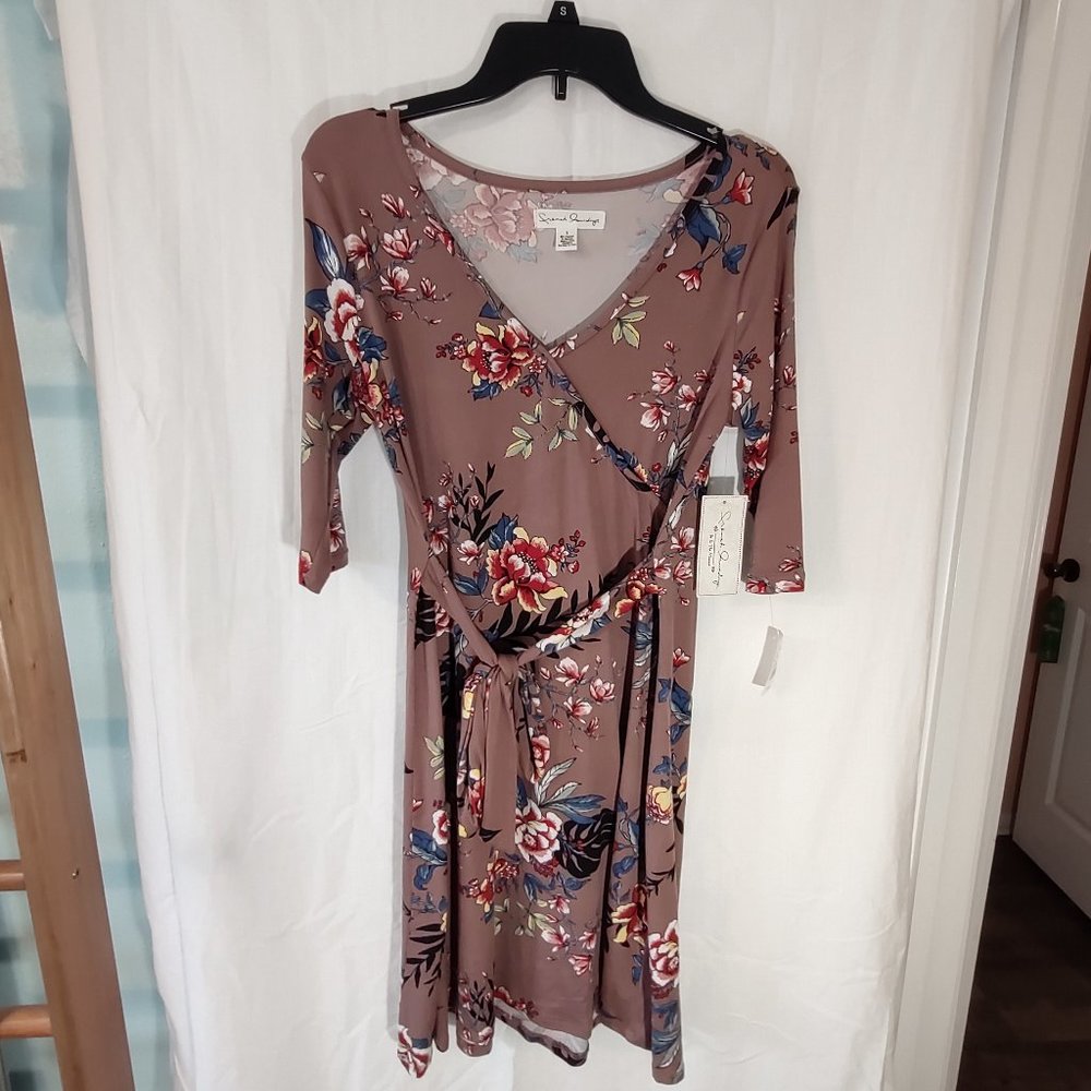 A size small brown with flower pattern French Laundry dress